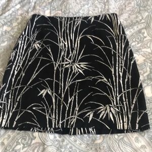 Talbots bamboo print black and white skirt
